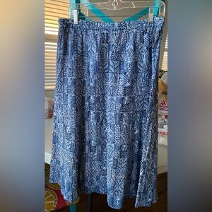 Appleseeds size large blue, navy & white skirt